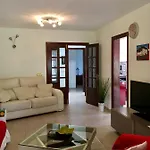 Villa Lovely Nico Playa Blanca, Hot Tub, Communal Pool