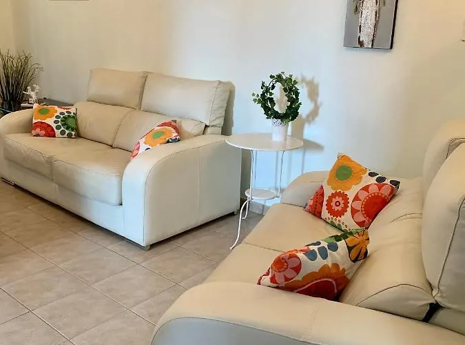 Lovely Nico Playa Blanca, Hot Tub, Communal Pool Villa Playa Blanca (Lanzarote)