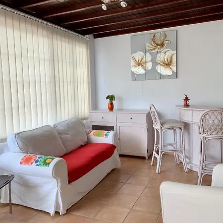 Lovely Nico Playa Blanca, Hot Tub, Communal Pool Willa Playa Blanca (Lanzarote)