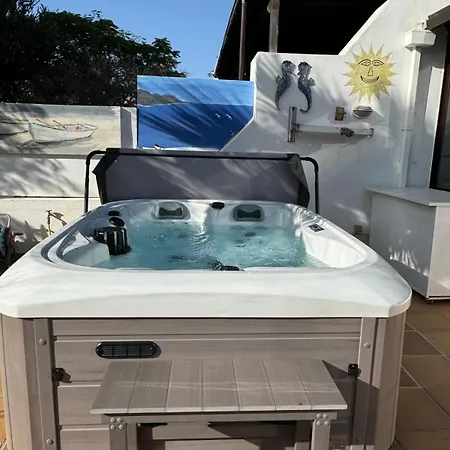 Lovely Nico Playa Blanca, Hot Tub, Communal Pool Playa Blanca (Lanzarote)