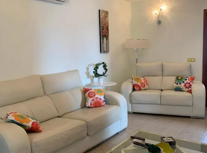 Lovely Nico Playa Blanca, Hot Tub, Communal Pool * بلايا بلانكا