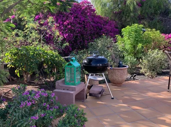 Lovely Nico Playa Blanca, Hot Tub, Communal Pool